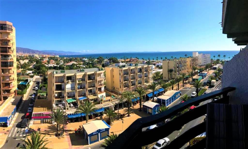 Apartamento Roquetas De Mar Urbanizacion, 2 Dormitorios, Gran Terraza Con Vista Al Mar, Wi-Fi, Parking Y Piscina Bagian luar foto