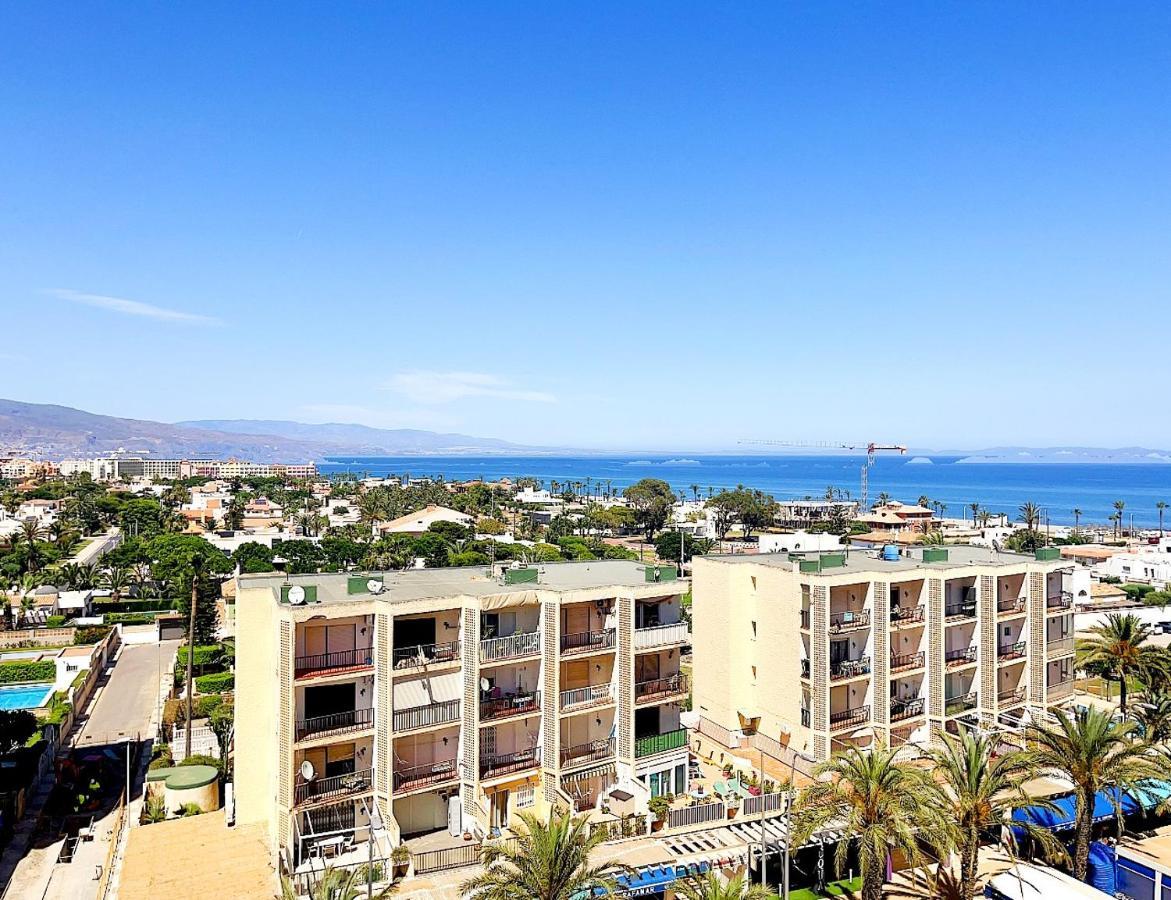 Apartamento Roquetas De Mar Urbanizacion, 2 Dormitorios, Gran Terraza Con Vista Al Mar, Wi-Fi, Parking Y Piscina Bagian luar foto